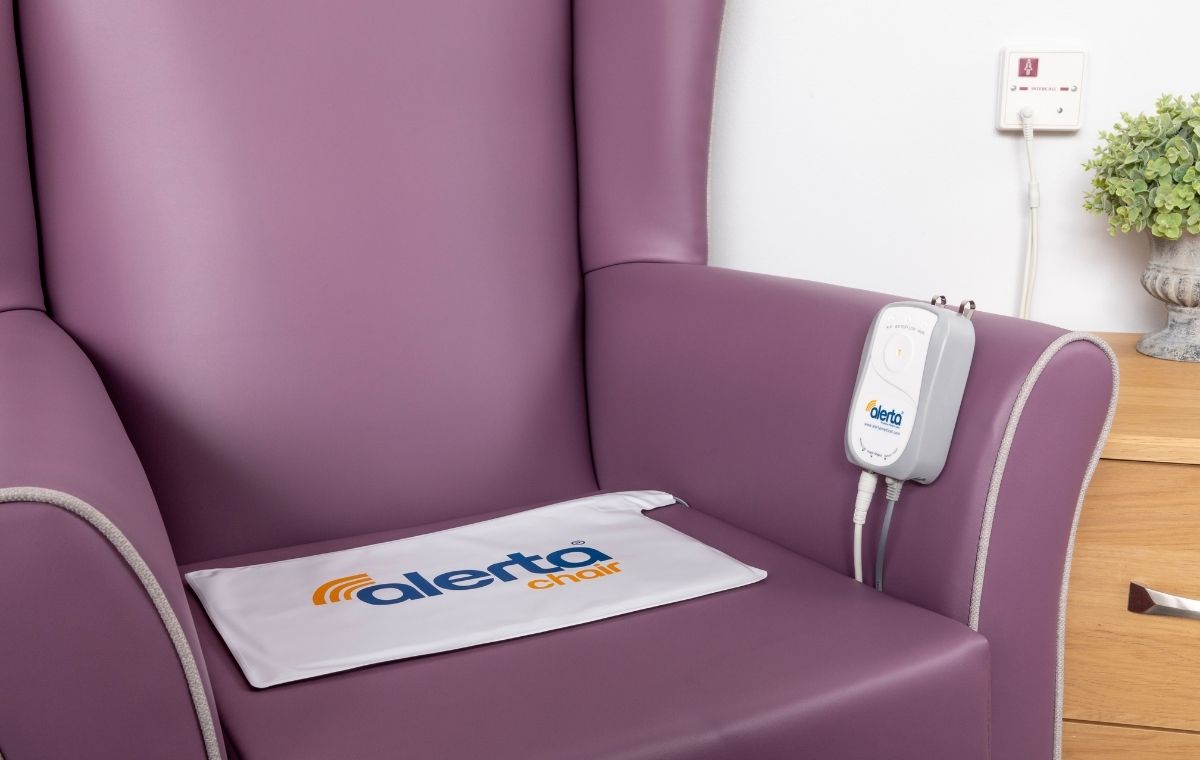 Alerta Chair Nurse Call Alarm Mat & Monitor image 1
